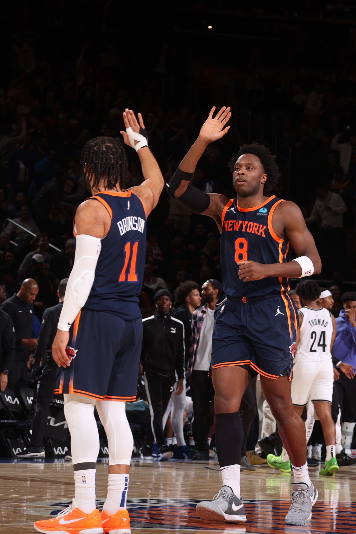 关于纽约尼克斯训练开放日；集结日战术微调引欢呼；NBA总决赛在即；临场指挥获称赞的信息