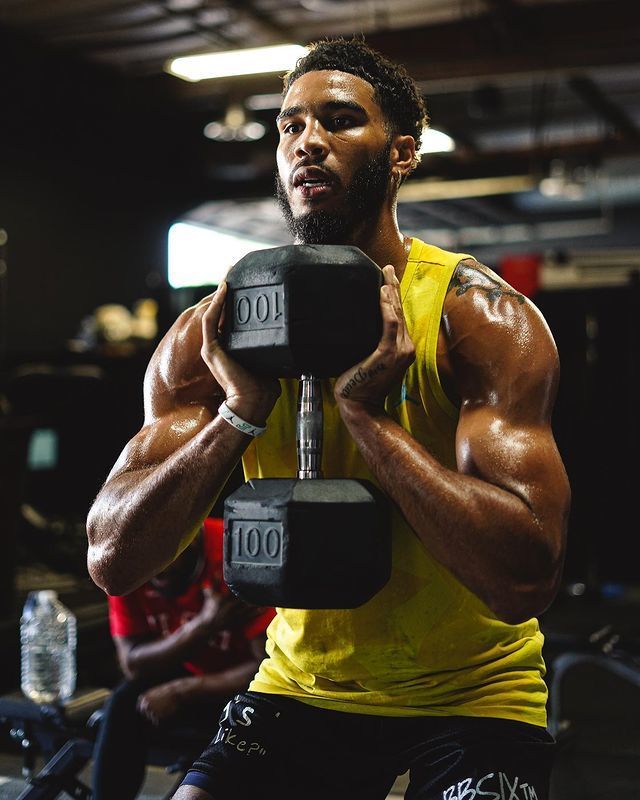 葡萄牙体育训练开放日；集结日内部沟通引欢呼；欧篮联在即；临场指挥获称赞(葡萄牙体育俱乐部)