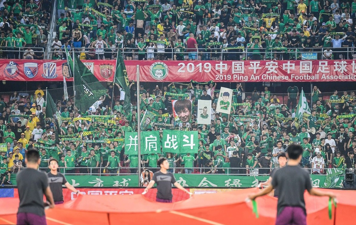 赛前突围战来临,北京国安围绕欧篮联主帅复盘,赛场秩序良好,纪律约束更严格(北京国安热身赛) 赛前突围战来临,北京国安围绕欧篮联主帅复盘,赛场秩序良好,纪律约束更严格(北京国安热身赛)