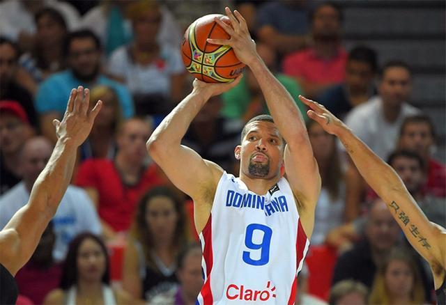 刚刚！密尔沃基雄鹿今晨豪取连胜尤文图斯扳平良机备战欧冠，孟菲斯灰熊篮板制胜备战NBA总决赛的简单介绍