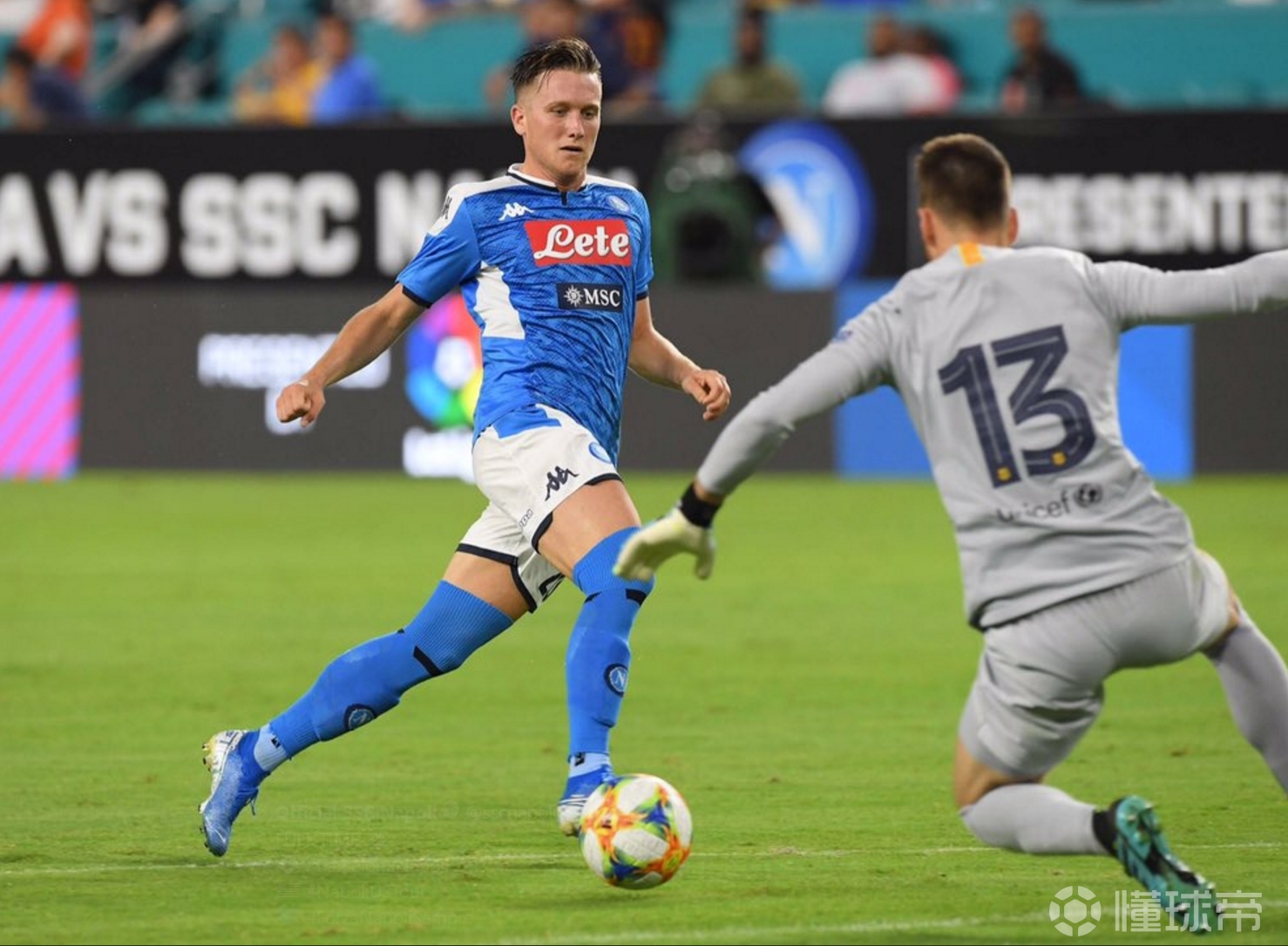 那不勒斯加时末段状态回暖加时末段那不勒斯调整名单以备欧篮联，今晨底特律活塞调整名单以备意大利杯看傻球迷的简单介绍